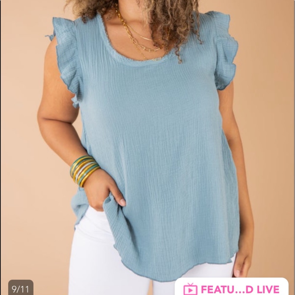 Sleeveless cotton summer top